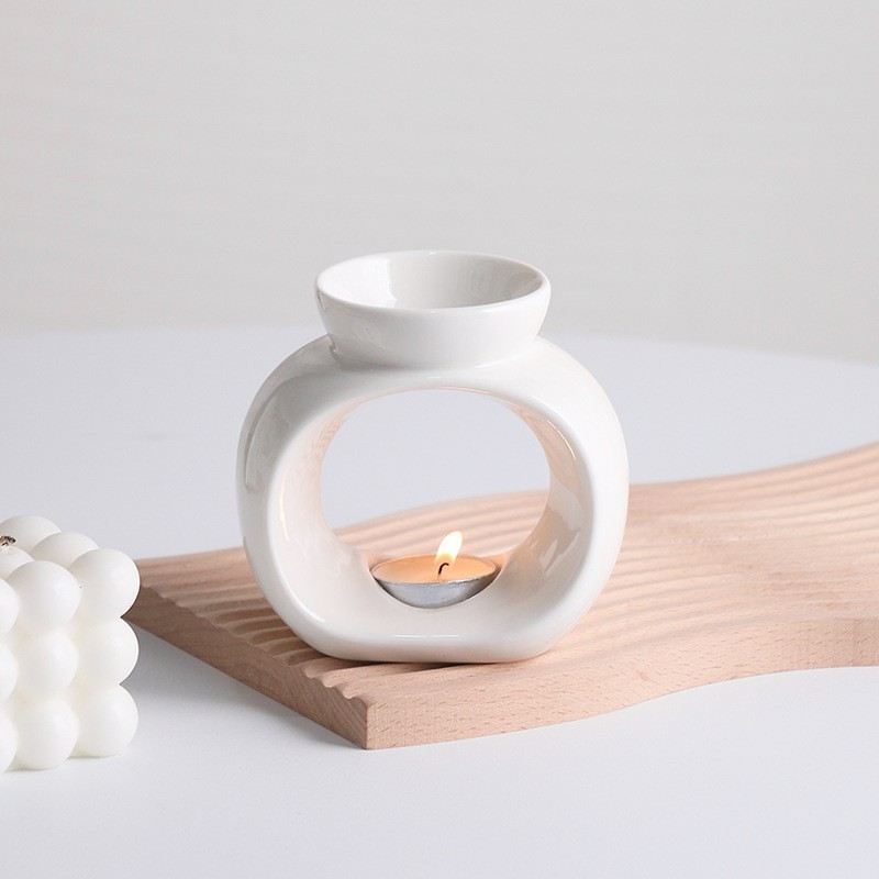 New Ceramic Candle Holders Aromatherapy Essential Oil Burner Hollow Creative Scented Candle Holder For Home Decorations