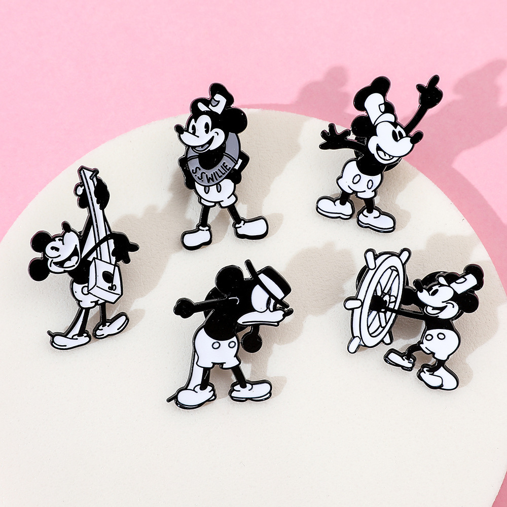 Cartoon characters Alloy original Mickey black and white Mickey metal enamel lapel pins