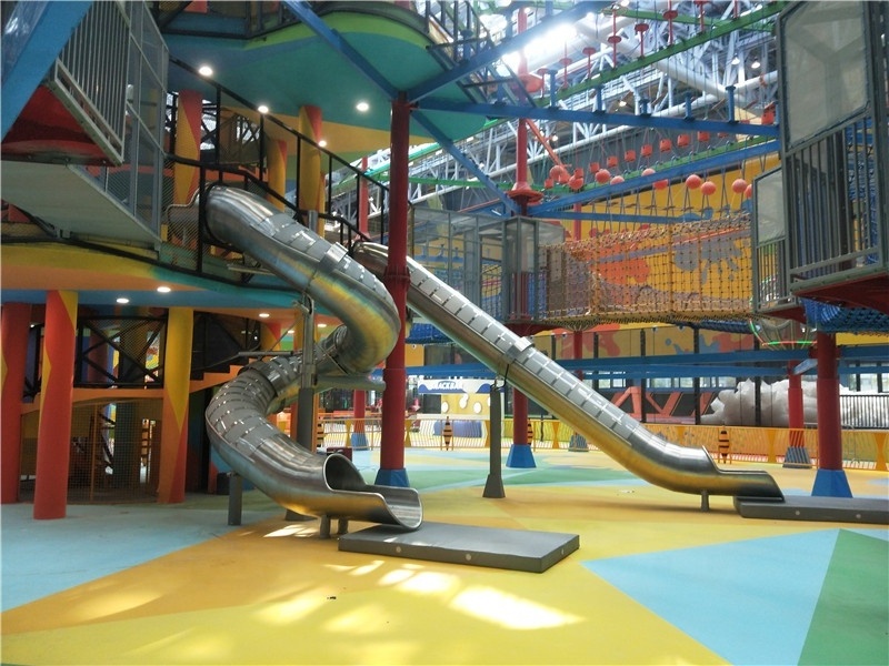 Engine Themed Indoor Play Center First High- End Giant Theme Park Metal Stainless Playground Slide in China by Cheer Amusement