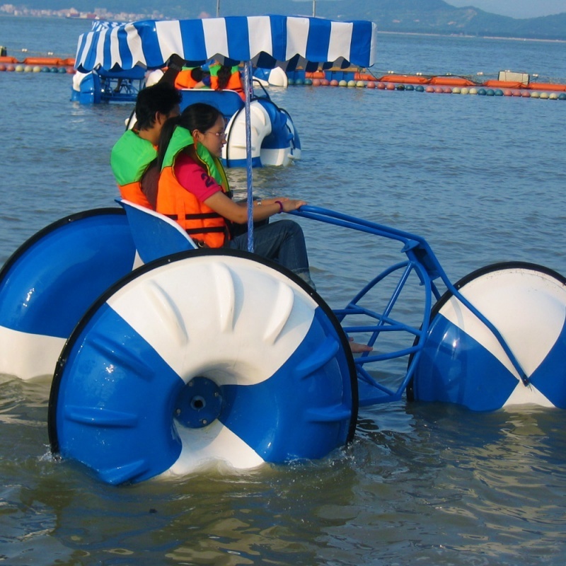 Summer popular amusement bike pedal 3 wheel water trikes water bicycle pedal mount boat for sale