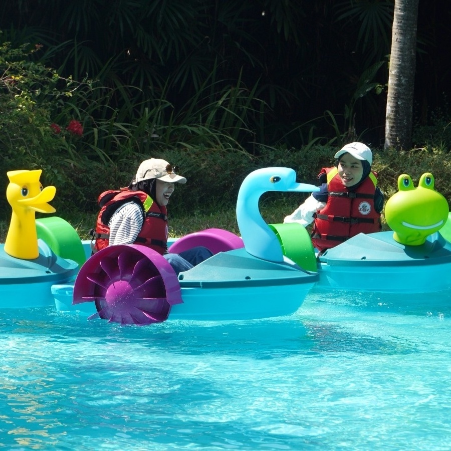 Manufacturer price cute animals shape pontoon electric kids paddle boat for sale