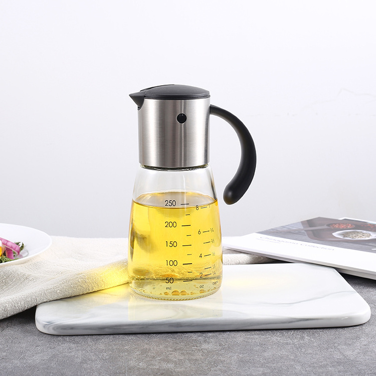 Gravity Oil and Vinegar Dispenser 18/8 304 Stainless Steel Body PP lid with 300ml Glass Bottle Oil and Vinegar Dispenser