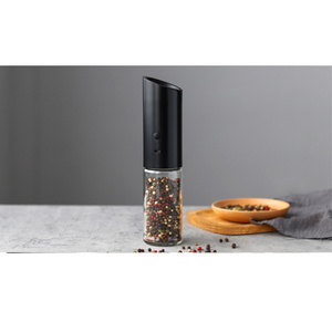 Kitchen Decor and Tools USB Automatic Pink Salt and Pepper Electric Spice Grinder with LED and Spice Bottle