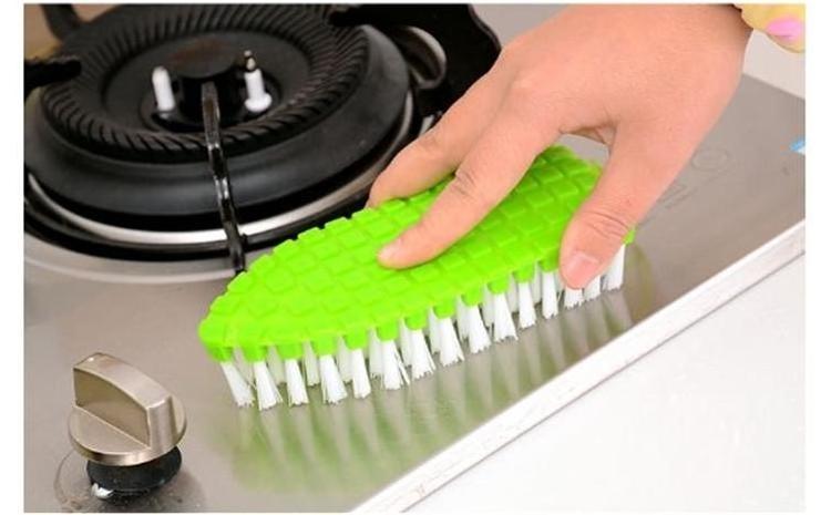 Hot Sale New creative household products curved soft brush plastic cleaning brush Faucet bathtu Brushes