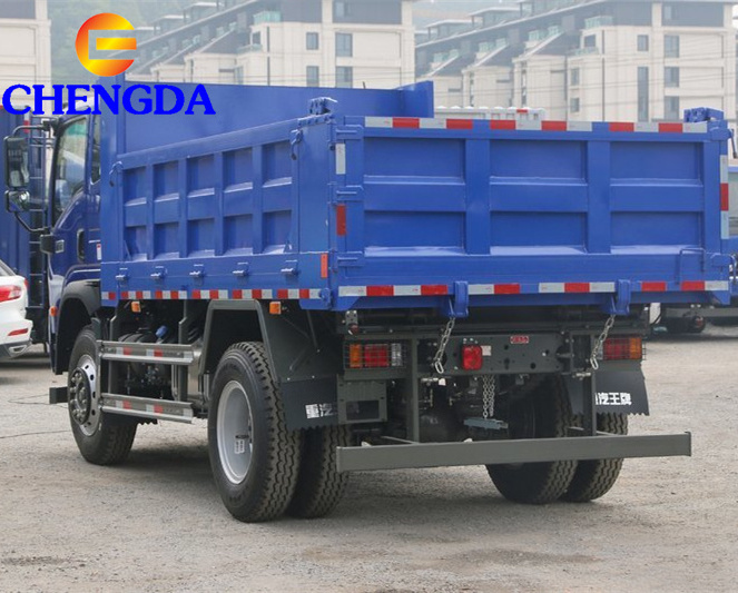 Sinotruk CDW 4X2 6 Wheels 8 Ton Light Tipper Truck