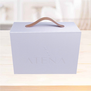 Modern Novel Design New Arrival Simple Custom Logo Cardboard Folding Paper Box Luxury Product Clothes Packaging Box With Handles