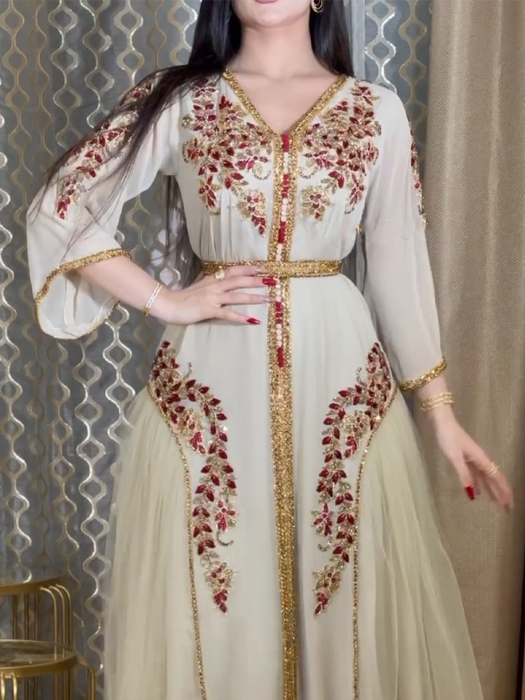 Middle East Women Sexy Chiffon Embroidered Dress with Belt Fashionable Beautiful Clothes