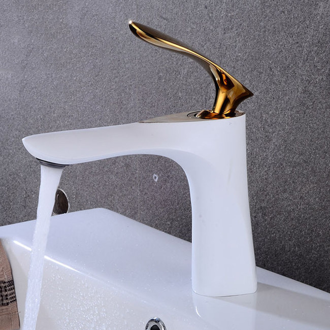 Best Good Sale Modern Polished Bathroom Hole Faucet Single Handle Gold Brass Bathroom Faucet