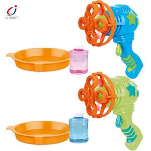 Chengji hot selling summer outdoor plastic battery operated soap bubble guns automatic bubble gun for child