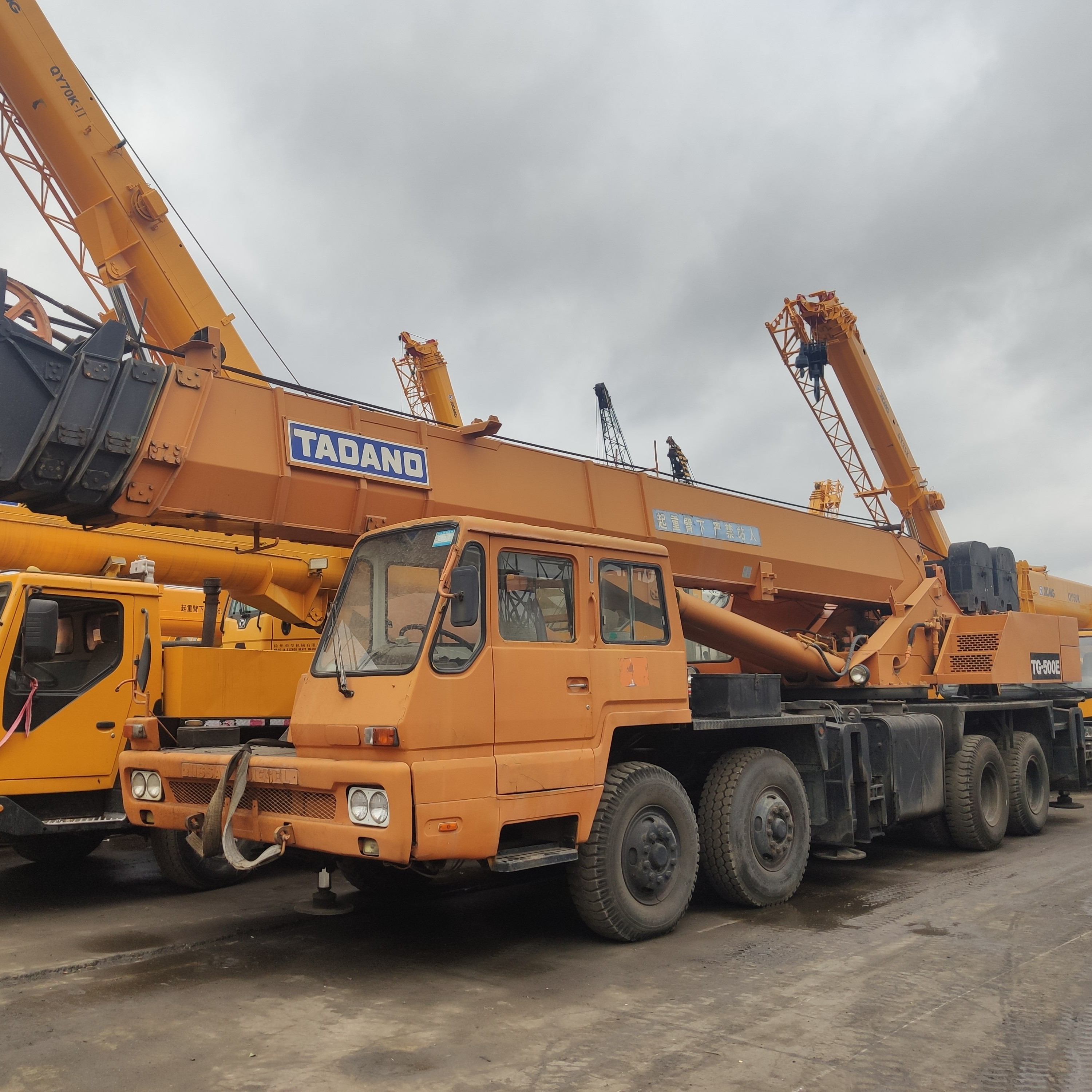 Truck crane Best price used TADANO 50 tons TG-500E truck mounted crane for sale