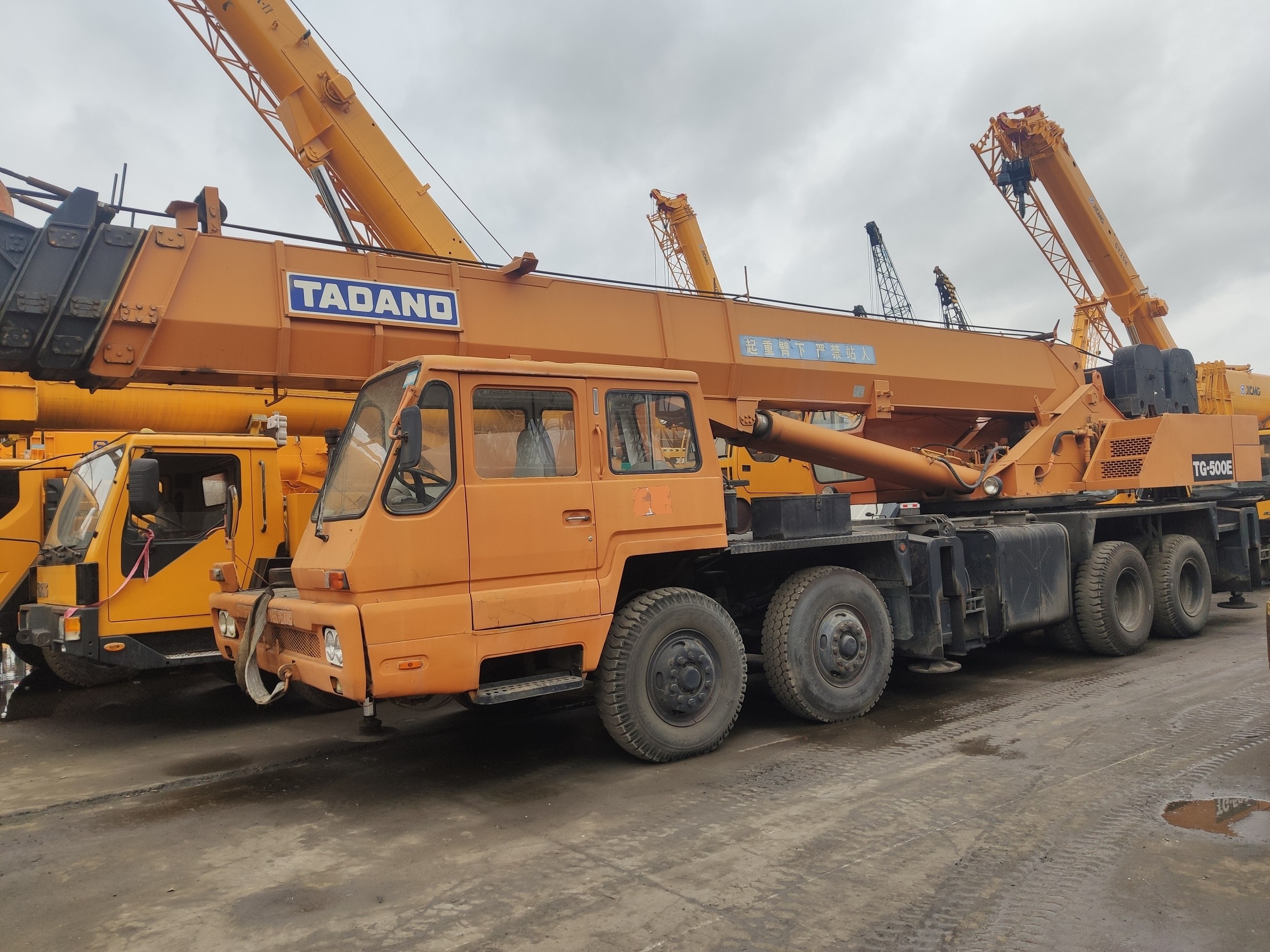 Truck crane Best price used TADANO 50 tons TG-500E truck mounted crane for sale