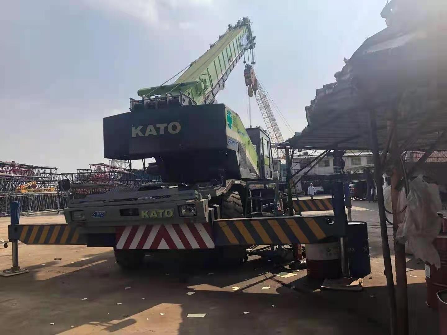 KATO KR-45H rough terrain crane 45t Off-road Crane Kato 45 ton truck crane good condition for sale