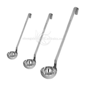 Kitchen Utensils Make Cooking Ladle Rustproof Heat Resistance Integral Forming Stainless Steel Soup Ladle