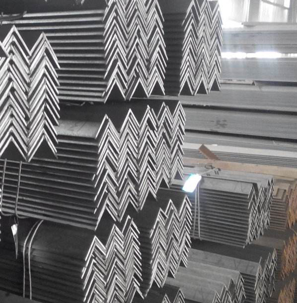 Good price black ms equal structural carbon steel equal angle s355jr Q235B angle bar Price Per Kg Iron Angle Bar