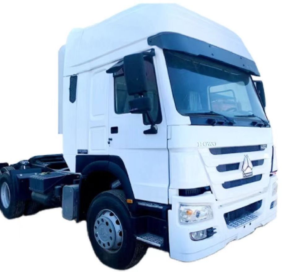 2019 Low-Priced Sinotruk 371Hp 4*2 White Diesel Howo 4x2 Trucks with 6 Tires High Top Tractor Head Truck Automatic Transmission