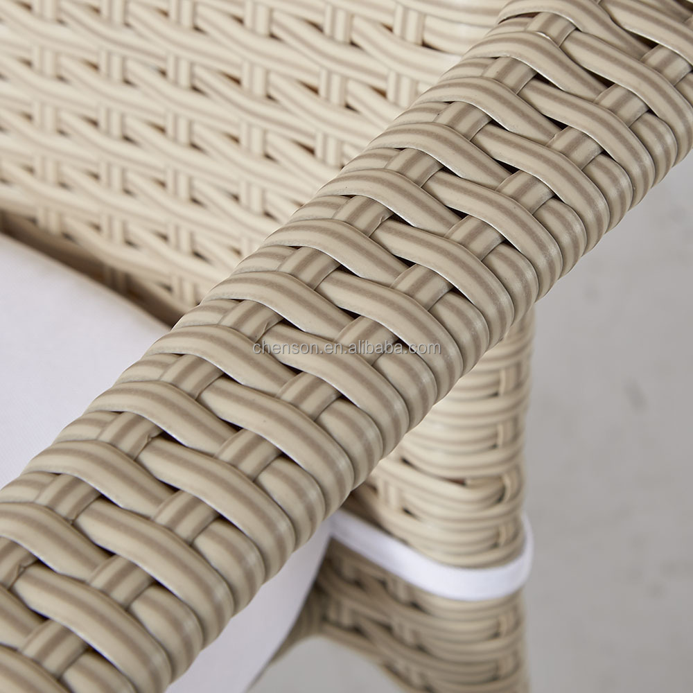 PE Rattan Dining Chair and Long Table for Outdoor Living