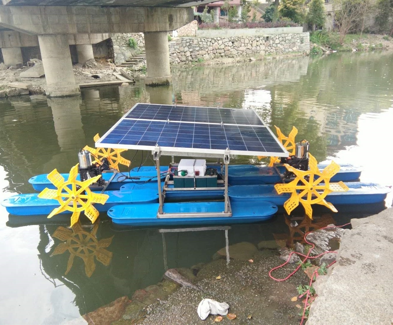 solar panels powered paddle wheel aerator solar prawn aerator