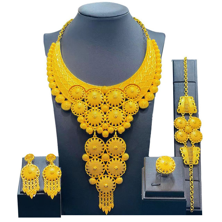 Wholesale 18k Gold Dubai Jewelry Sets Fashion Necklace Gold Jewelry African Women Accessories Jewellery Sets