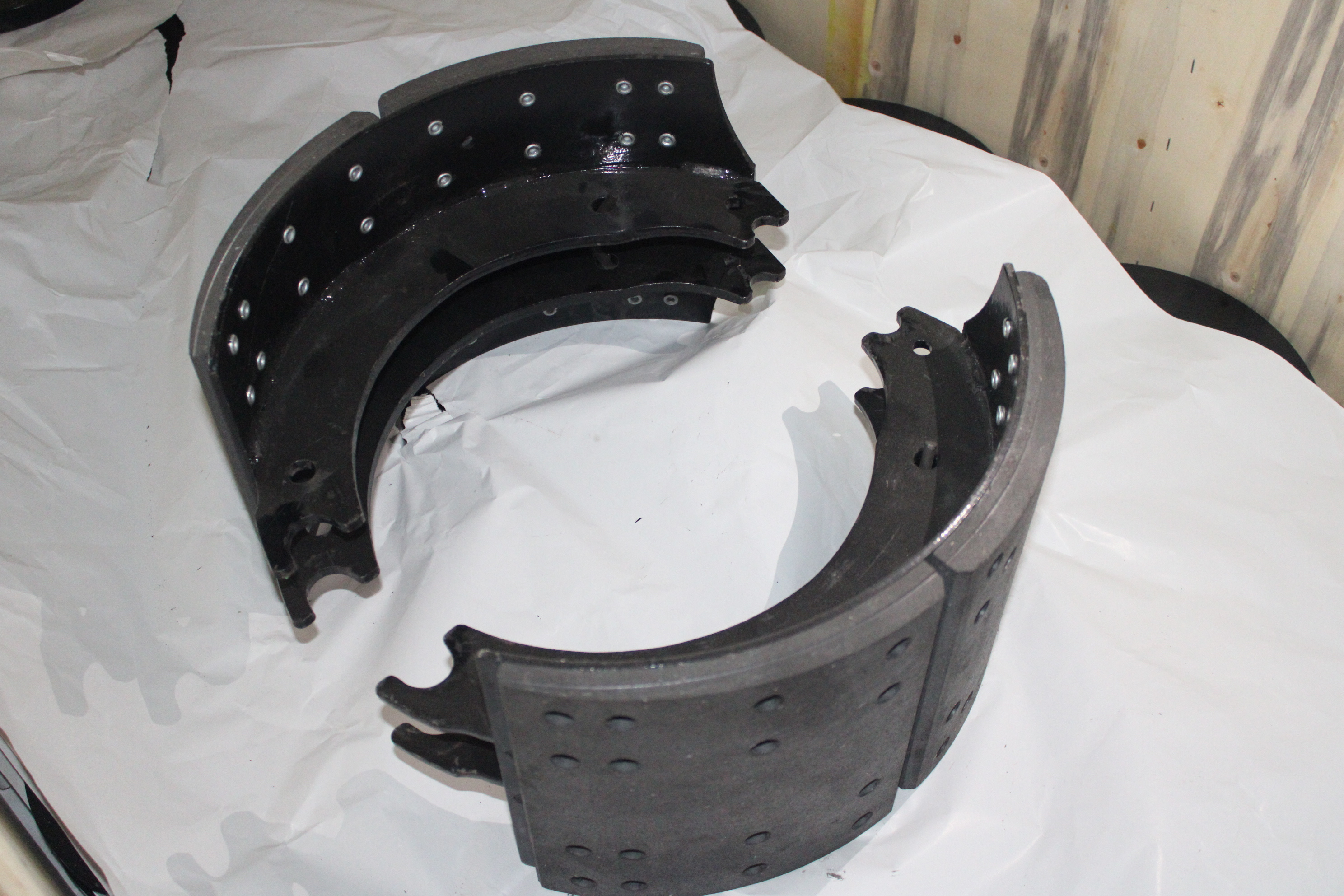 Heavy duty truck trailer parts OEM 4707 brake shoes kit 4709  truck brake shoe 4515 brake lining