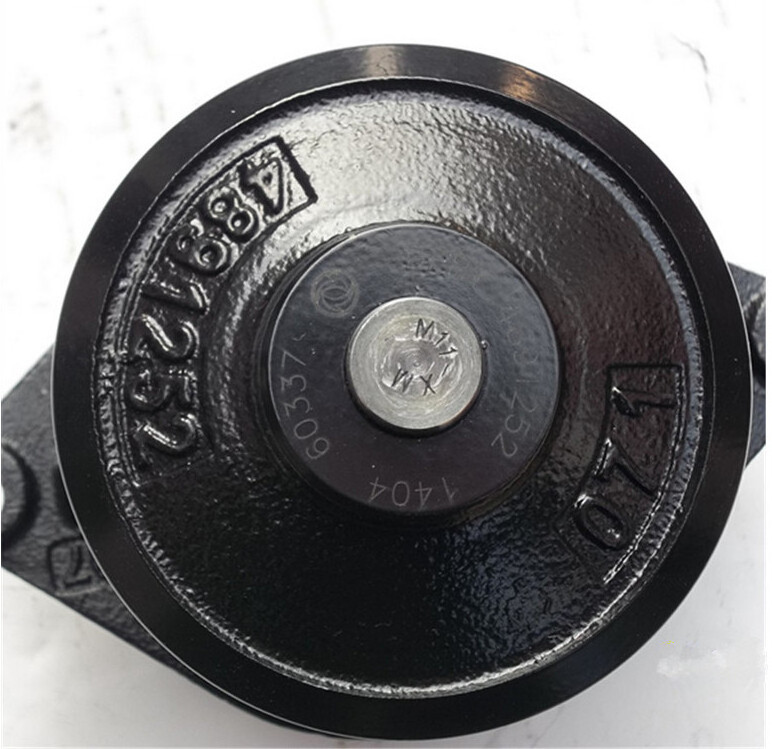 Shiyan Chezhou Dongfeng truck parts 6CT 8.3 diesel engine parts water pump C4891252