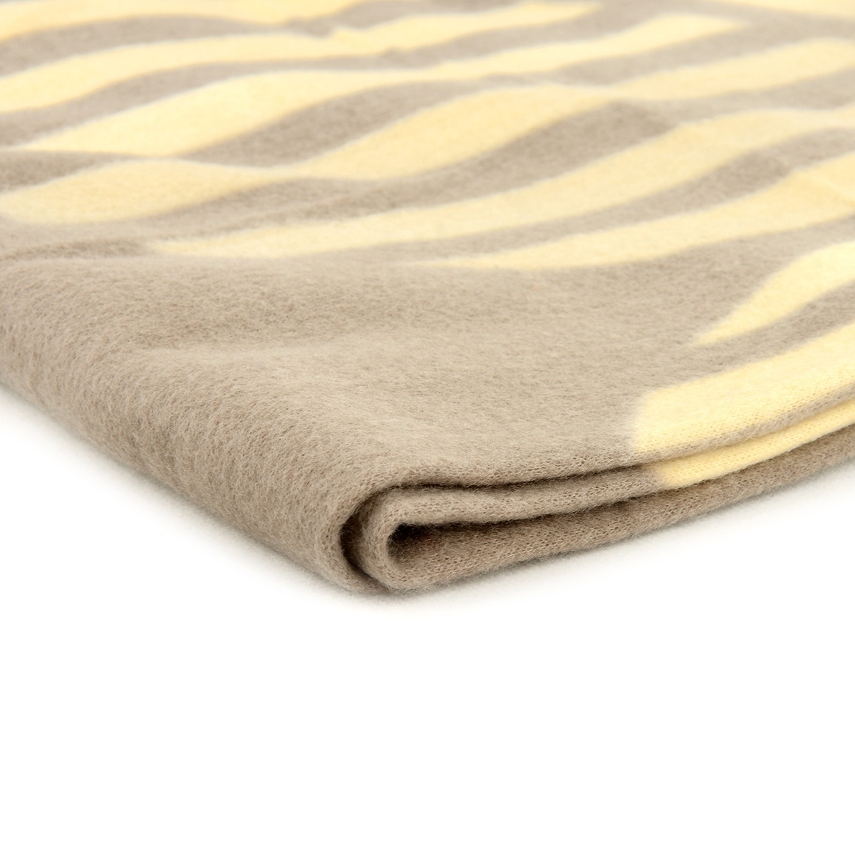 RPET cheap Airline regular polyester fleece blankets in bulk printed 100% polyester