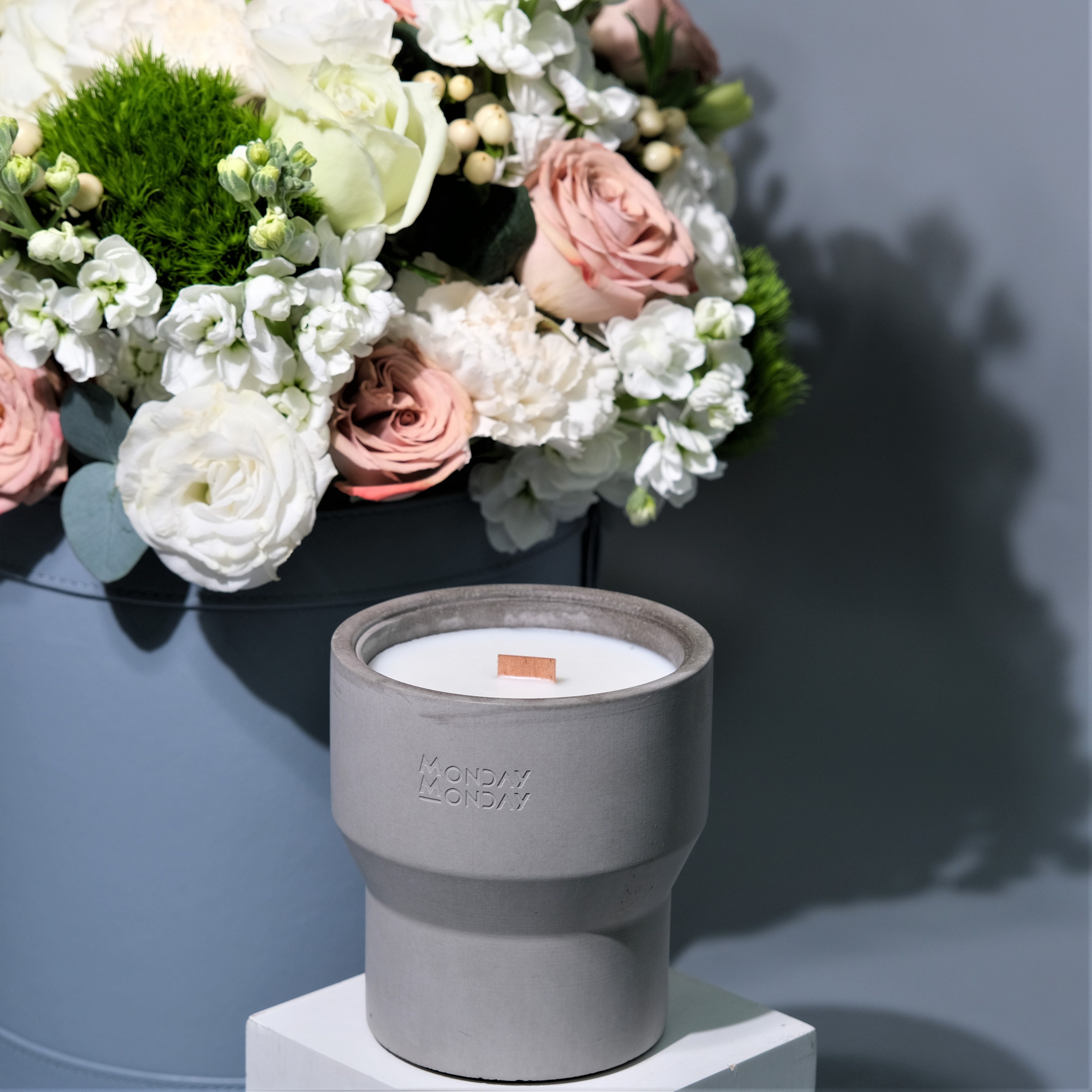 Wholesale Grey Nordic Style Simple Cement Concrete Candle Holder Jar With Lids