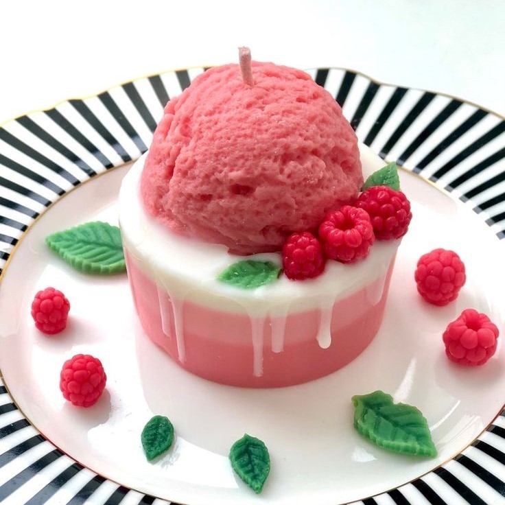 OME Cute Design Sweet Dessert Cupcake Candle Cake Ice Cream Gift Candle Soy Wax Scented Candle