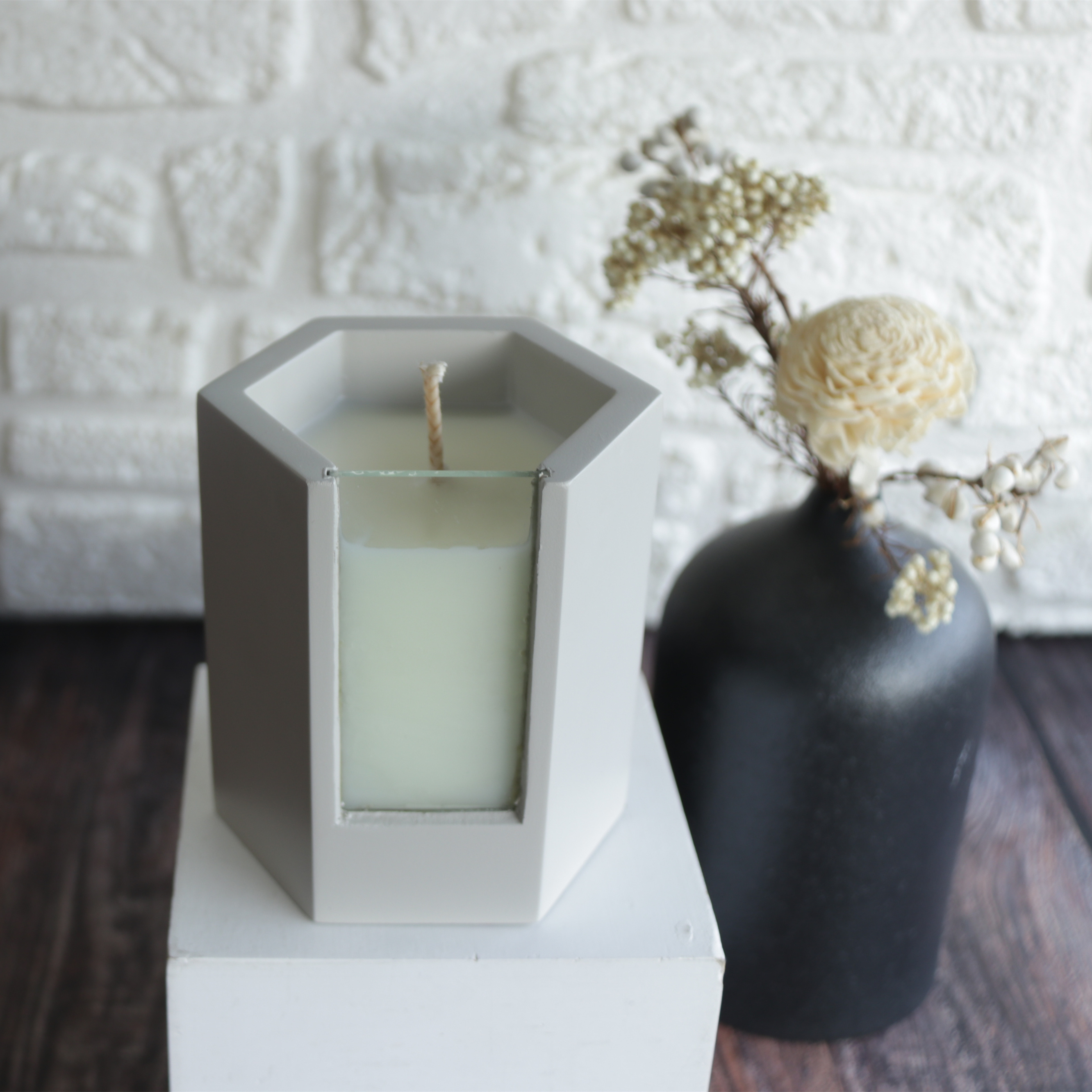 Large white cement candle concrete vessels bowl jars container with lid for candles square black concrete candle jars