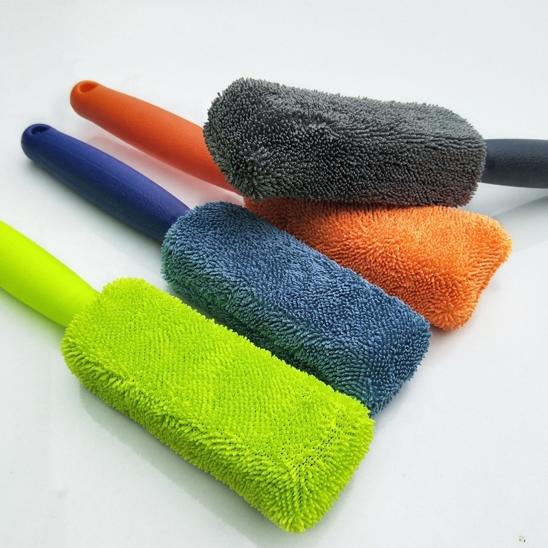 Custom Long Handle Microfiber Soft Twisting Cloth Car Wheel Tyre Tire Cleaning Washing Auto Detailing Brush