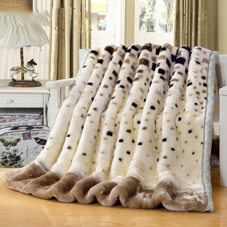 First grade Embossed Fleece Polyester Soft Winter Blanket Raschel Fleece Muslim Bedding Set