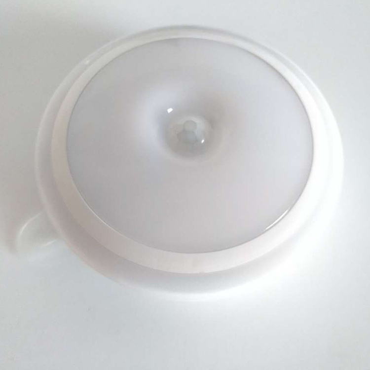 LED Night Light PIR Motion Sensor Round LED Cabinet light Energy Saving Wall Lamp Lighting By 3A Battery For Closet