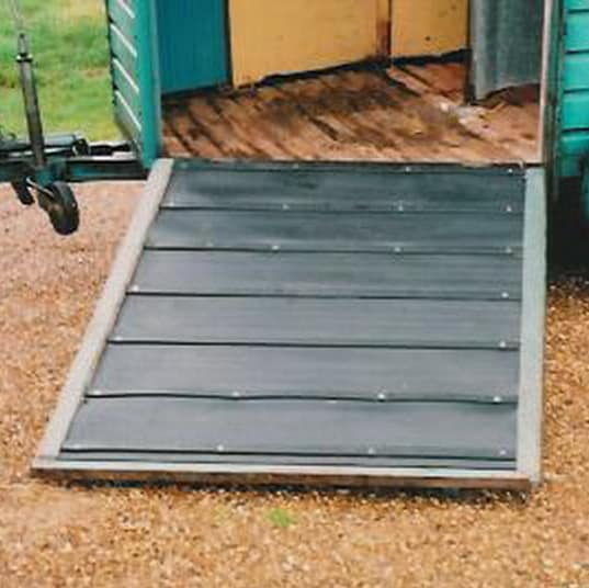 Chief Rubber - Horse trailer ramp mat / RUBBER TAILGATE RAMP MATS