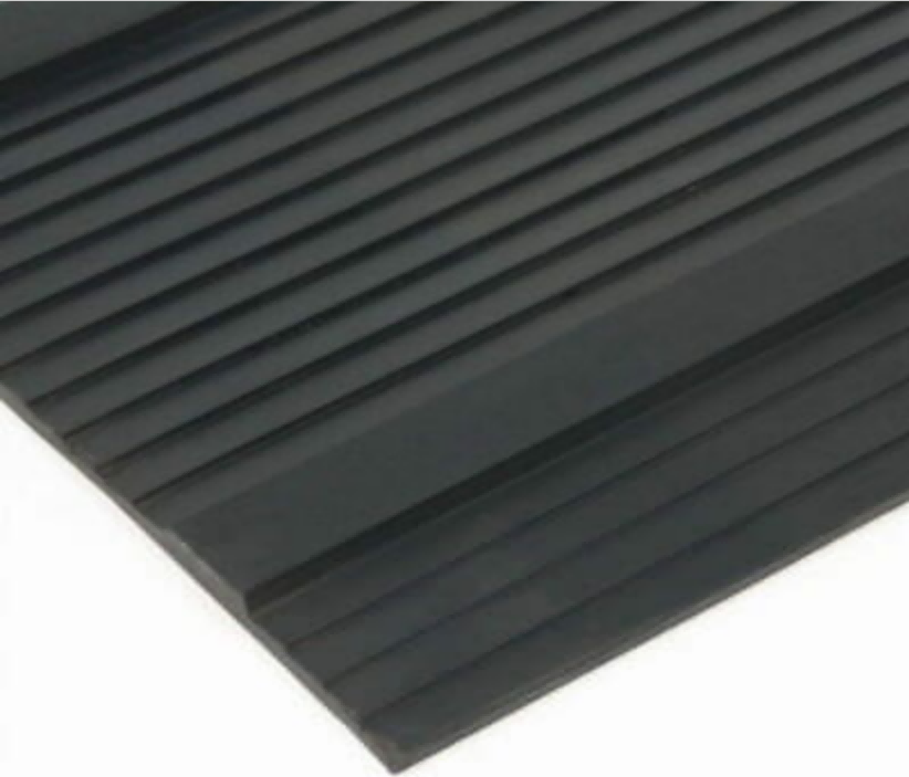 Cheif Rubber - Horse trailer ramp mat / RUBBER TAILGATE RAMP MATS