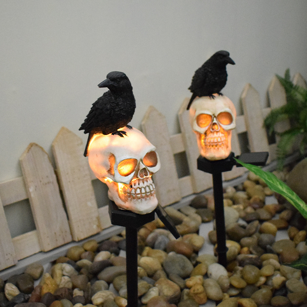 Customized  Resin crafts Halloween lights for Table ornaments Crow Outdoor solar garden light  for Halloween Decorations