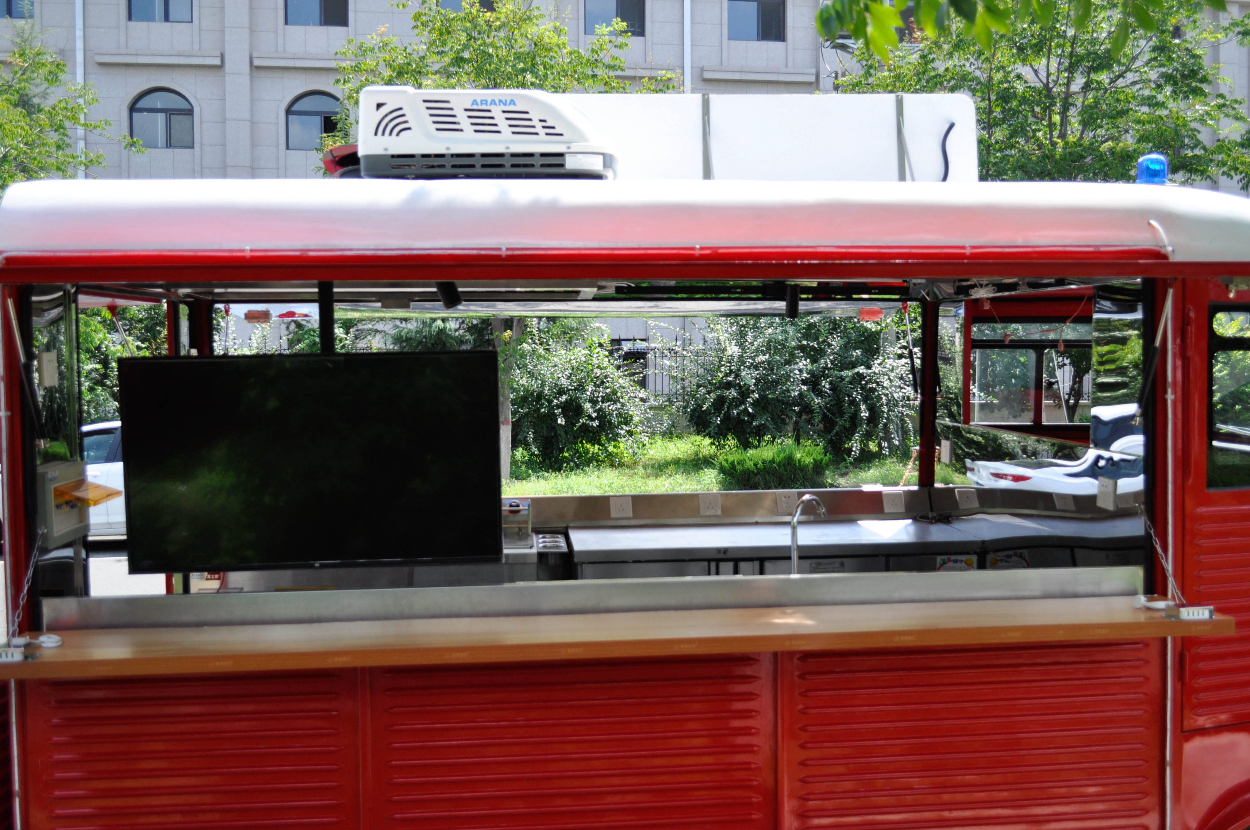 Custom Mobile Bar Trailer Commercial Catering Concession Food Trailer Citroen Food Truck With Full Kitchen Equipment