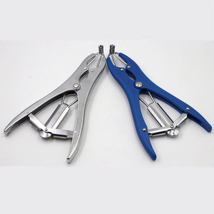 Elastrator Ring Plier, zinc alloy stretching castration forceps sheep pig O ring