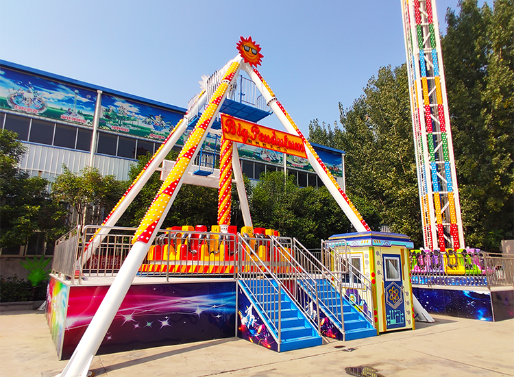 Swing Rides Outdoor Amusement Equipment Large Meteor Hammer Frisbee Big Pendulum