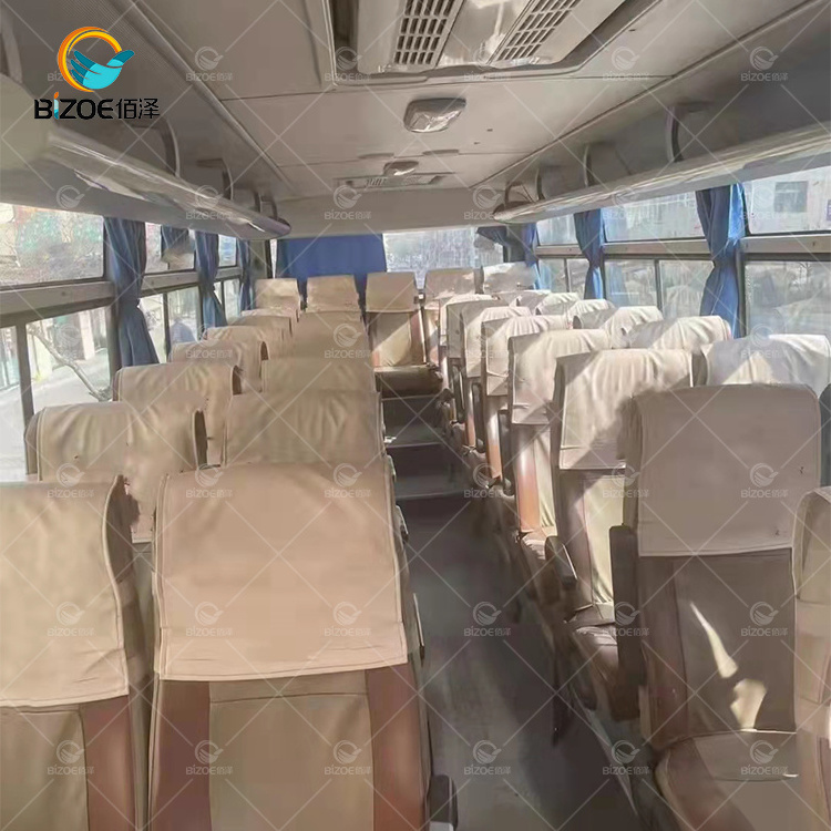 Cheap Used 14M Luxury Coach Passenger 32 Seater Yutong Used Right Hand Bus On Sale