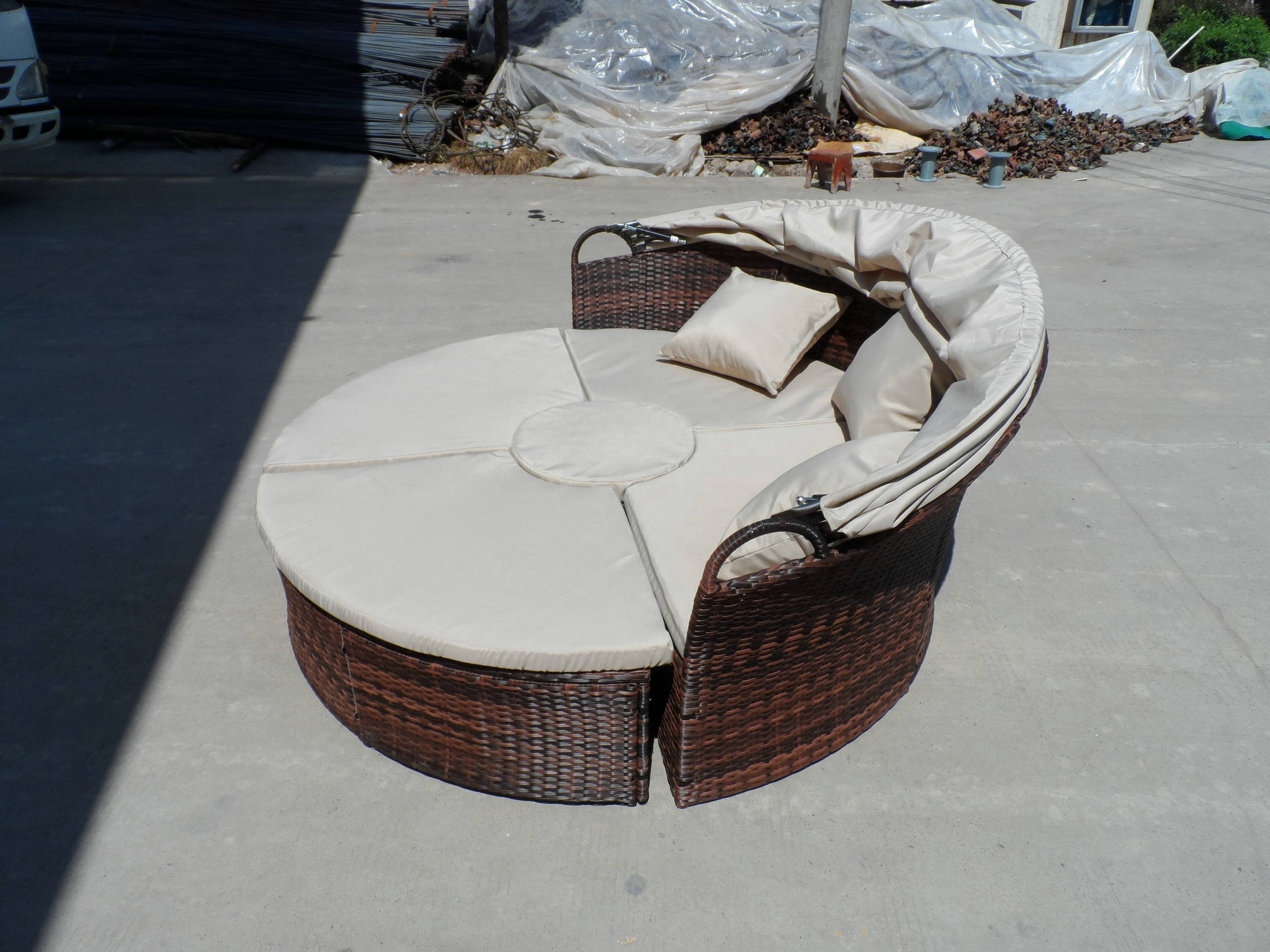 Poly Rattan Sun Island with Foldable Sun Canopy