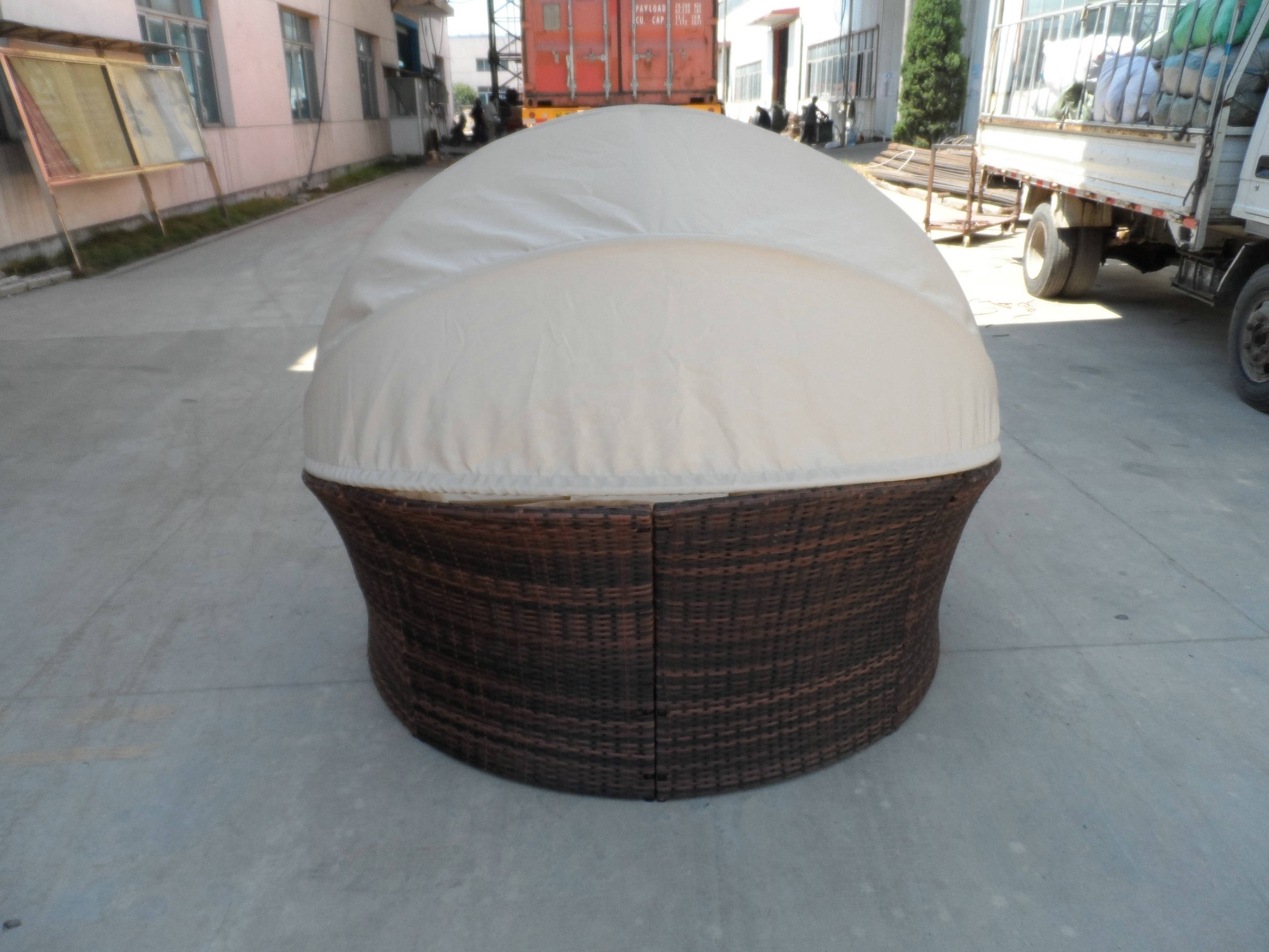 Poly Rattan Sun Island with Foldable Sun Canopy