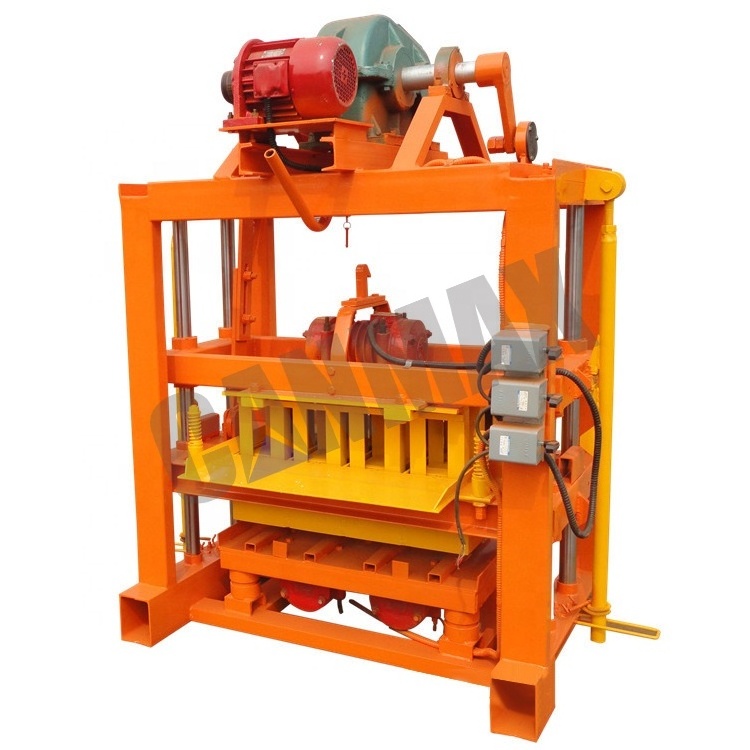 Insulated Qt4-35 Hollow Block Molding Brick Making Machine