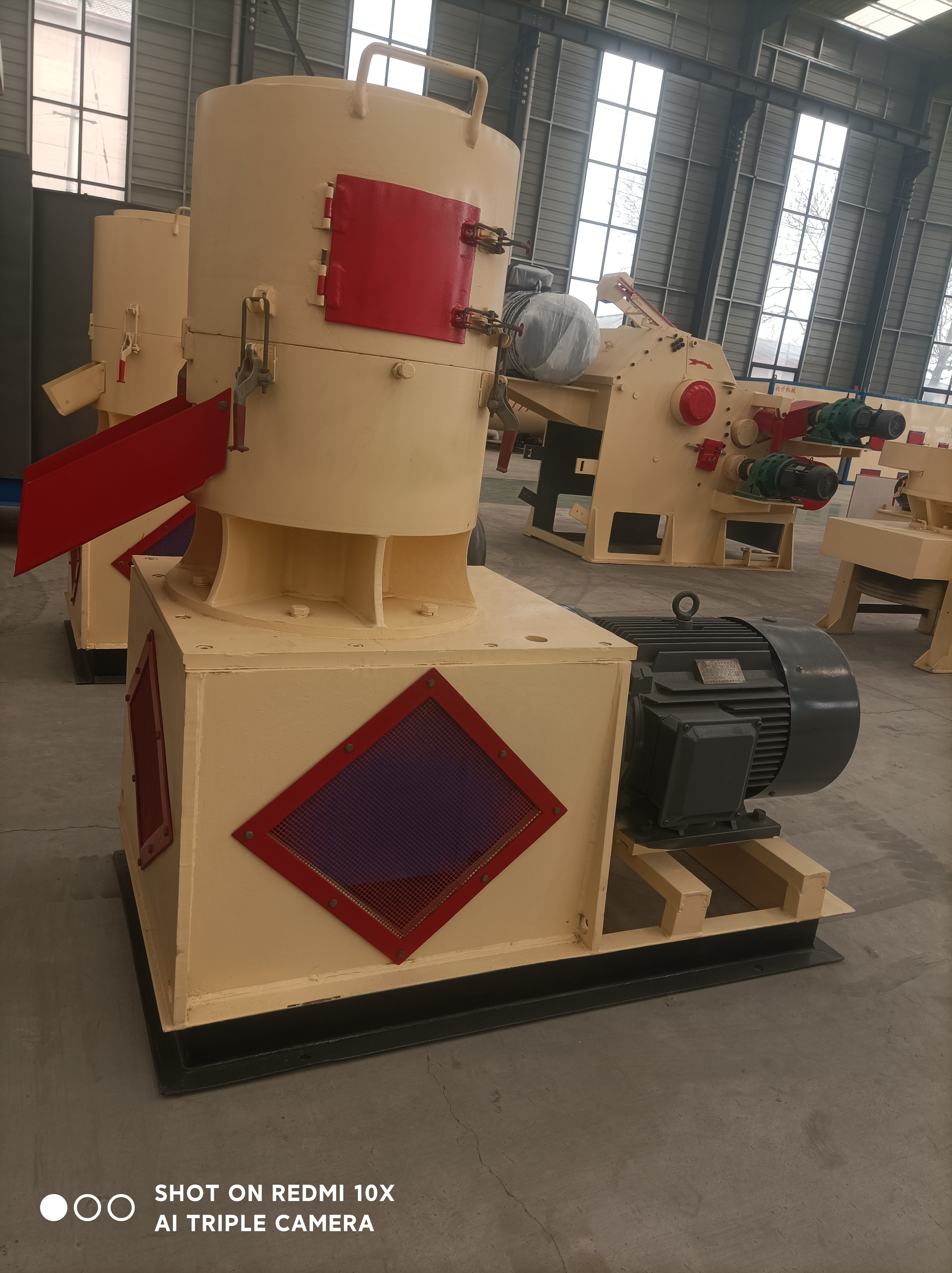 Pellets making machine wood sawdust pellet mill machine firewood pelletizer used to produce biomass fuel