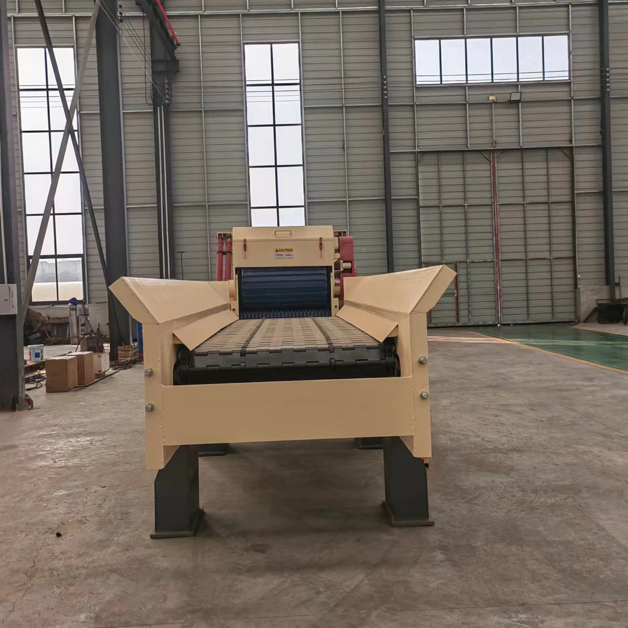 2024 hot sale Comprehensive sawdust making machine wood branch pulverizer for artificial timber board