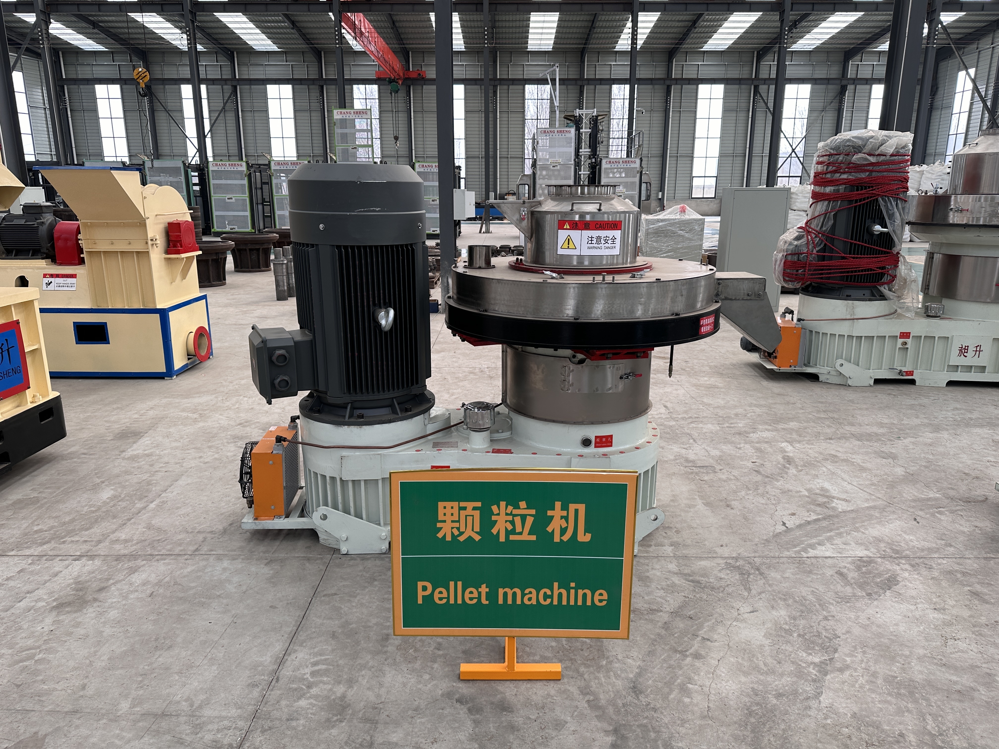 Wood cow dung pellet press machine sawdust pellet machine wooden pallet production line