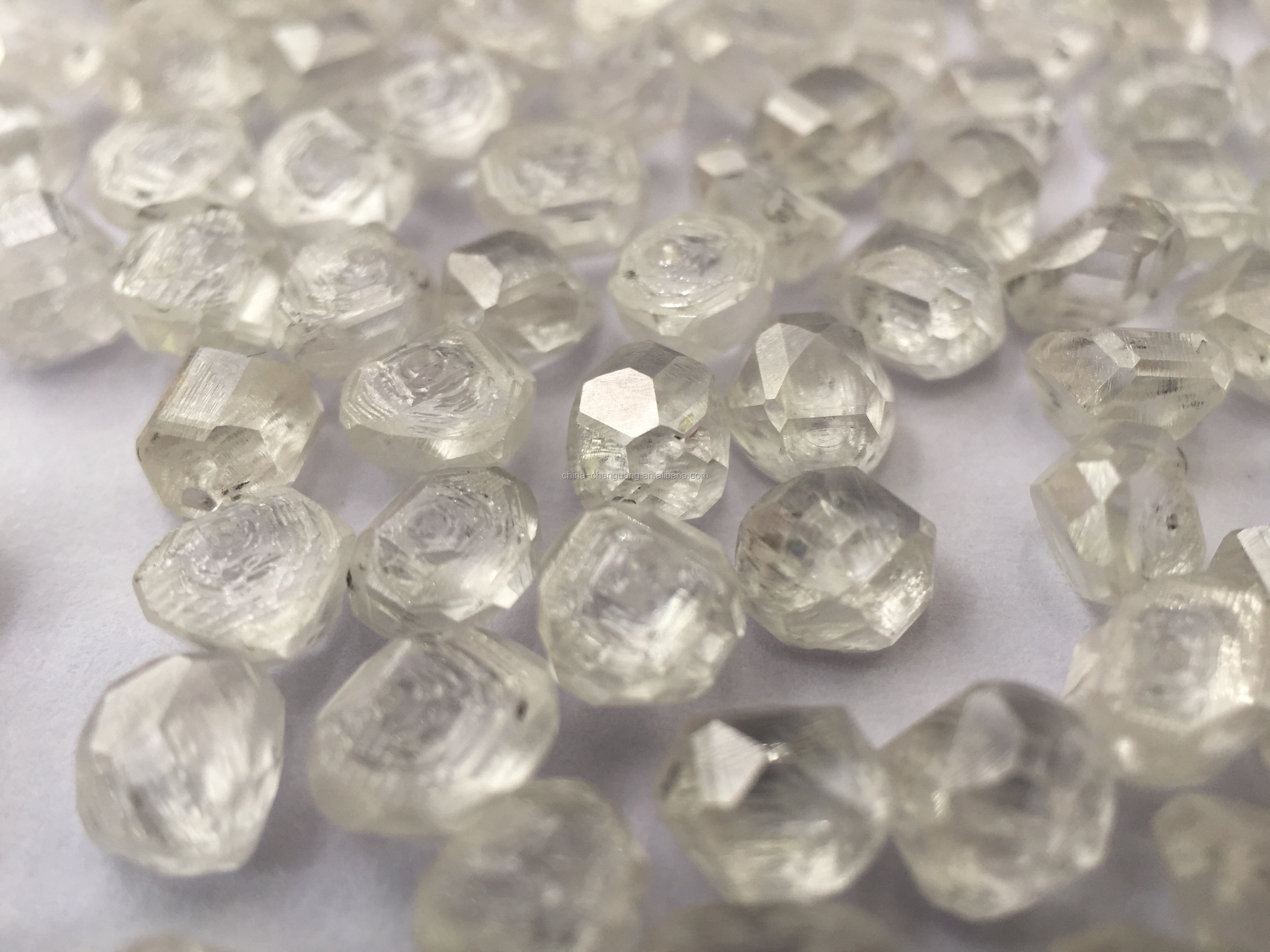 2.5- 6.0 carat white  synthetic uncut rough  diamond for jewelry