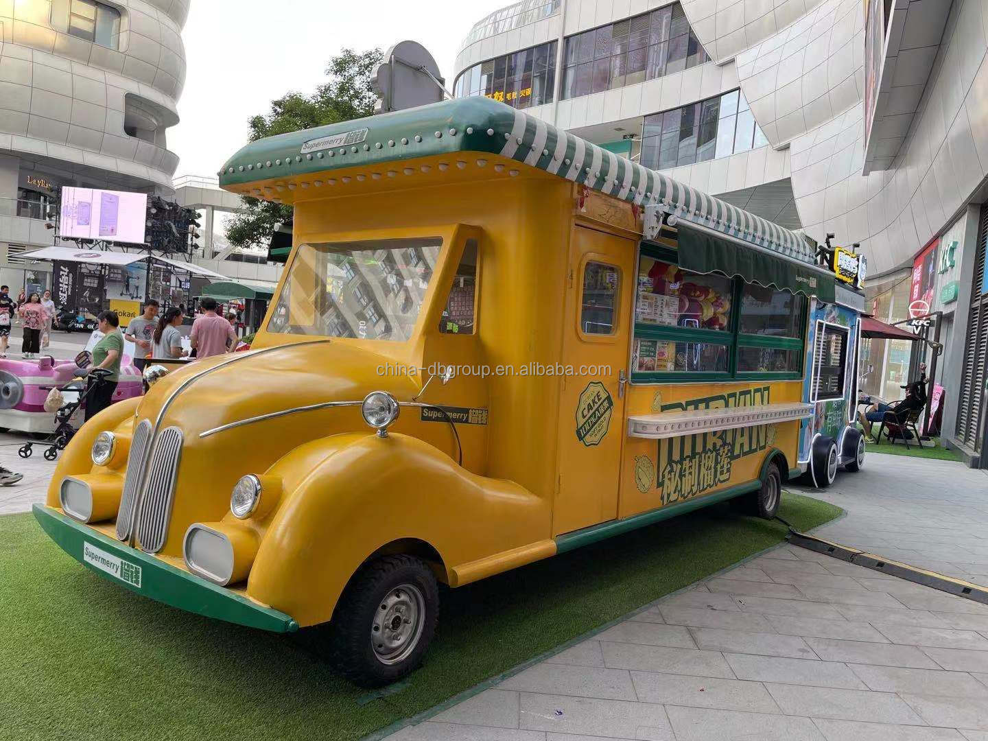 Mobile Food Truck Mobile Bar BBQ Food Trailer Fully Equipped Ice Cream Coffee Fast Food Truck For Sale