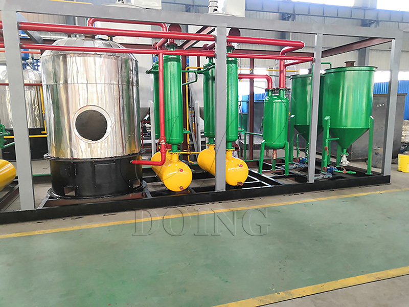 Mini 500kg Mobile Type Tire Pyrolysis Oil To Diesel Distillation Plant Used Motor Oil To Diesel Refinery Machine For Sale