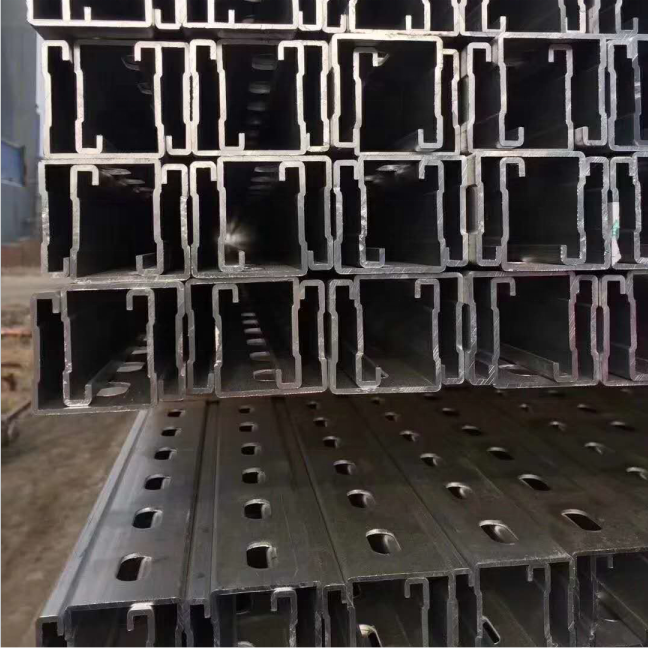 A36 Ss400 S235jr Hot Rolled Galvanized C Z U Purlin Steel Structural Channel with holes