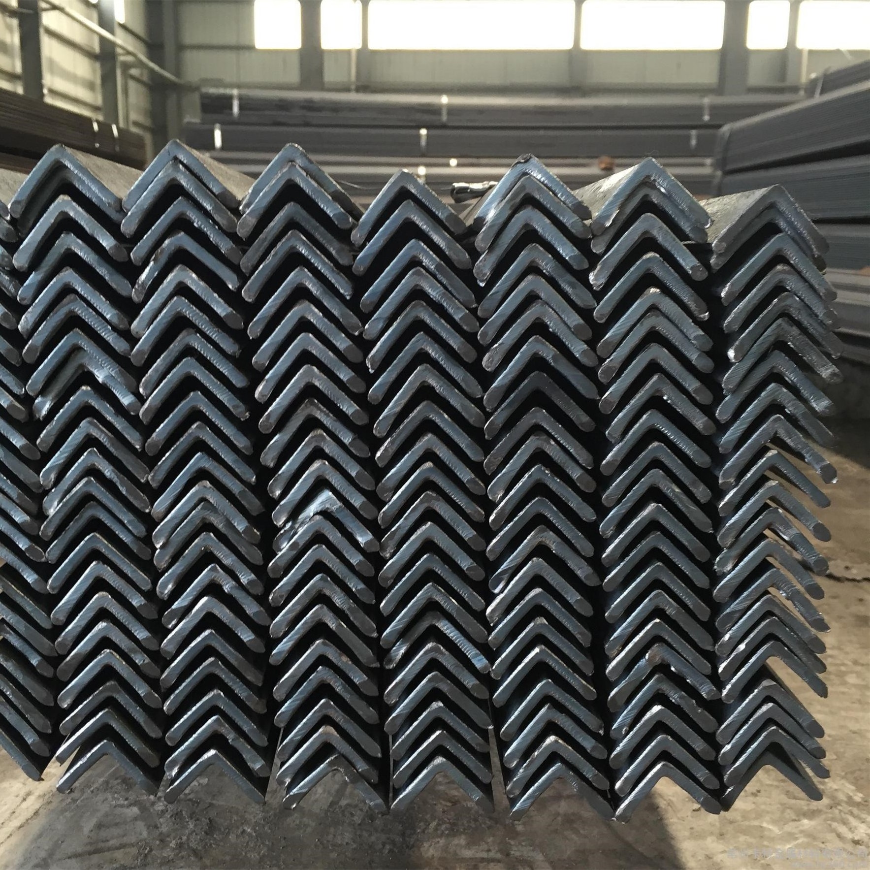 SS400 S235JR Q355 Q235 carbon equal steel slotted angle L shaped Galvanized Angle for construction