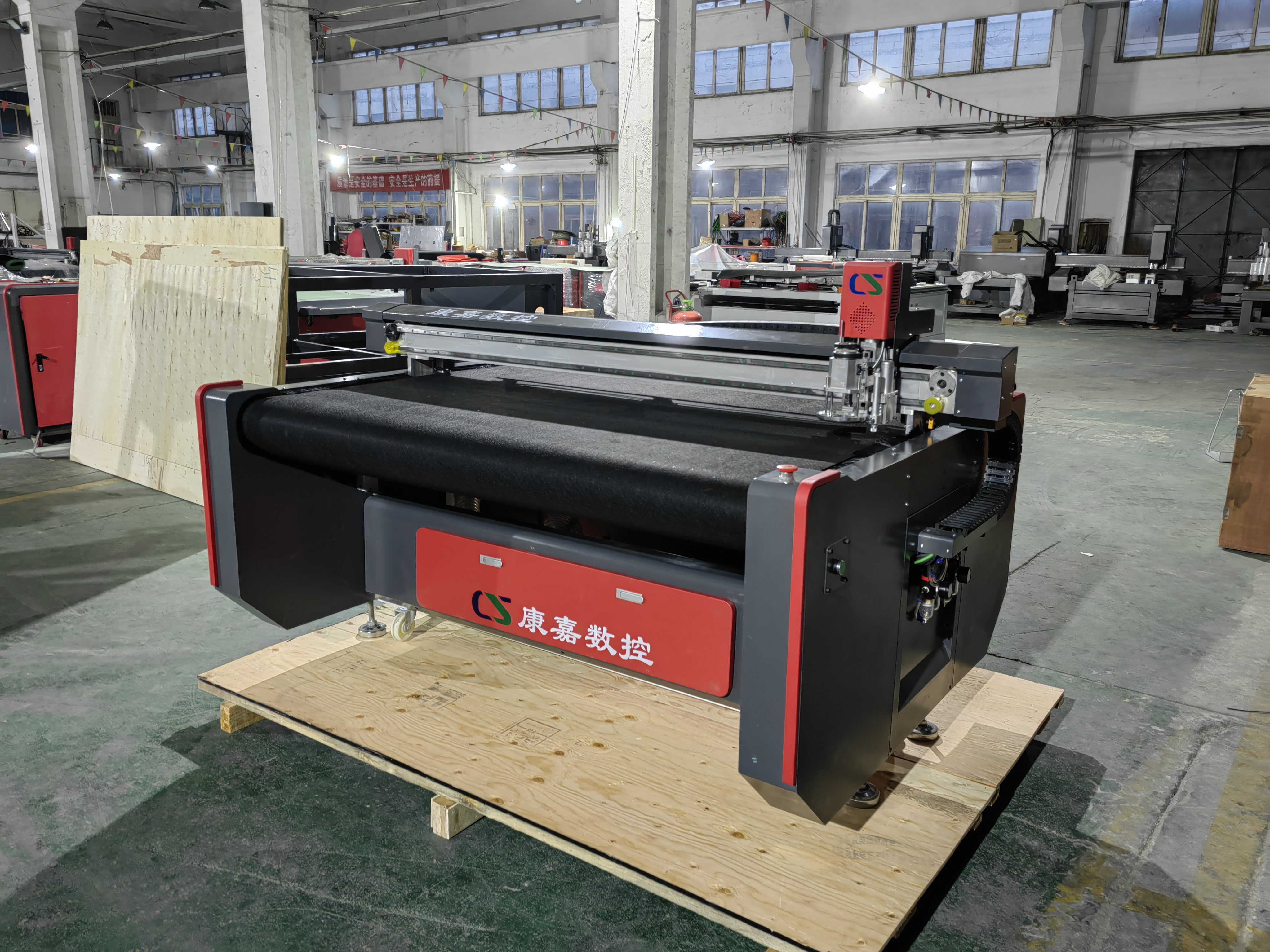 CNC Oscillating Knife Cutting Machine For Leather Corrugated Cardboard Gasket EVA Foam Cloth Vibration Cutting Machine